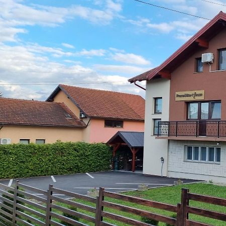 Prenociste-Sobe-Rooms-Aman Bihać Exteriér fotografie