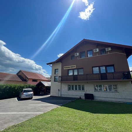 Prenociste-Sobe-Rooms-Aman Bihać Exteriér fotografie