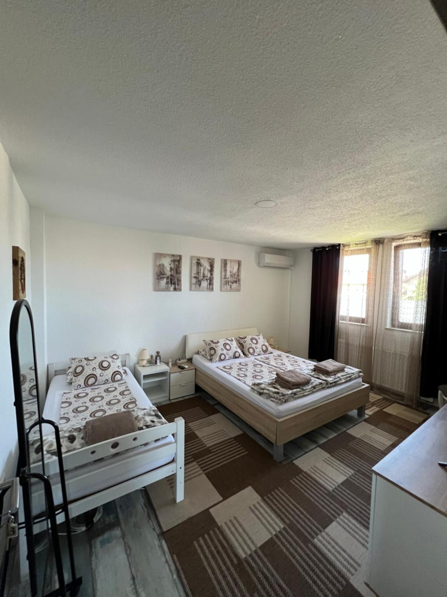 Prenociste-Sobe-Rooms-Aman Bihać Exteriér fotografie