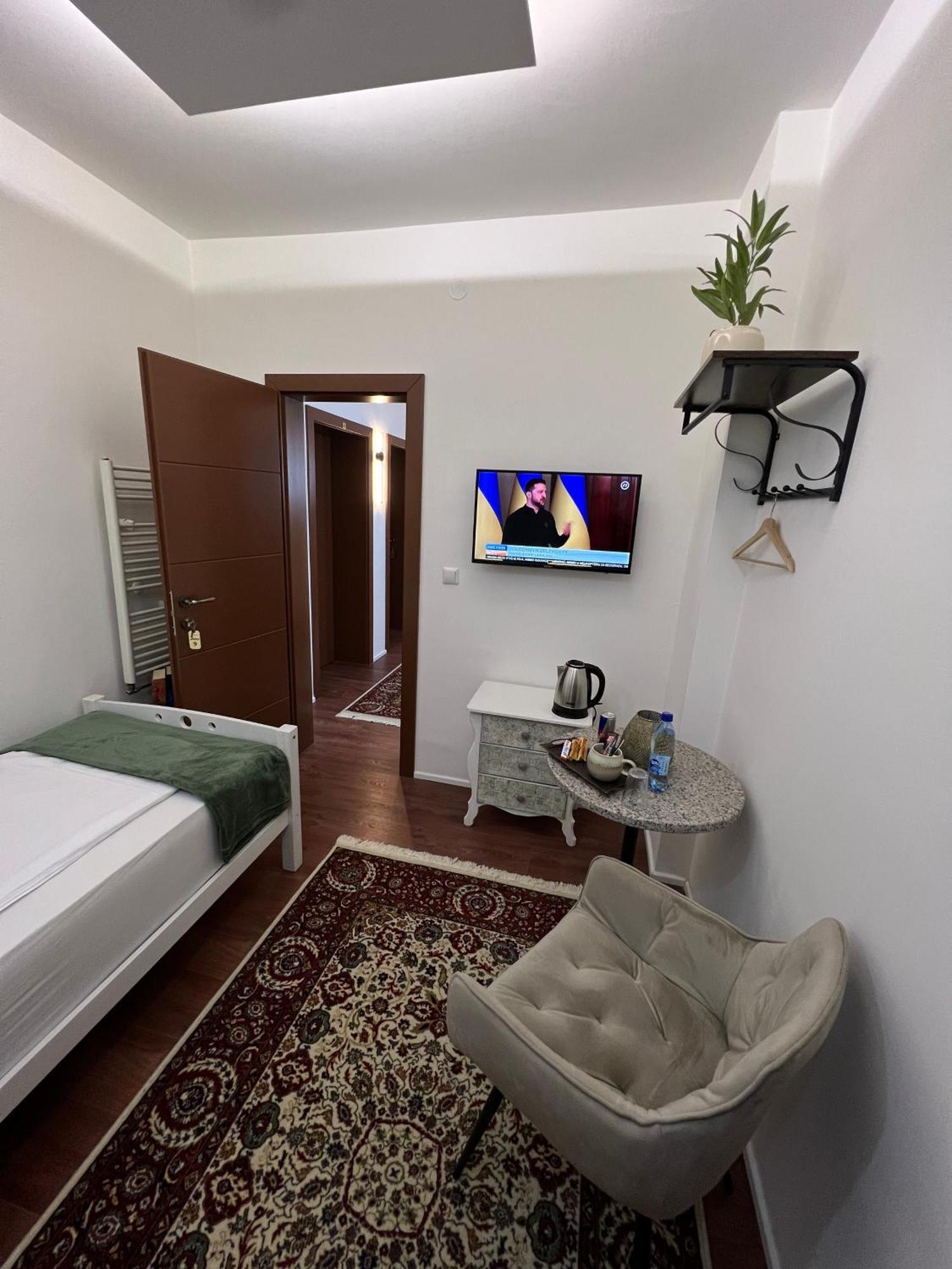 Prenociste-Sobe-Rooms-Aman Bihać Exteriér fotografie