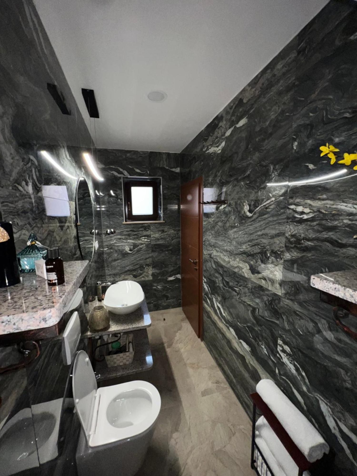 Prenociste-Sobe-Rooms-Aman Bihać Exteriér fotografie