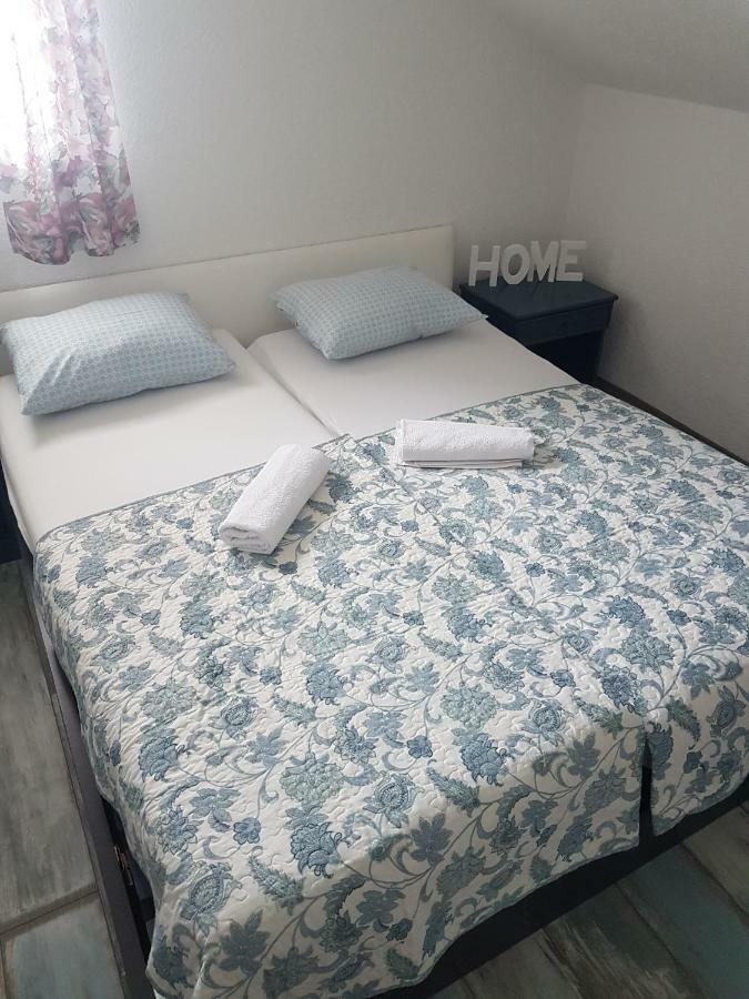 Prenociste-Sobe-Rooms-Aman Bihać Exteriér fotografie