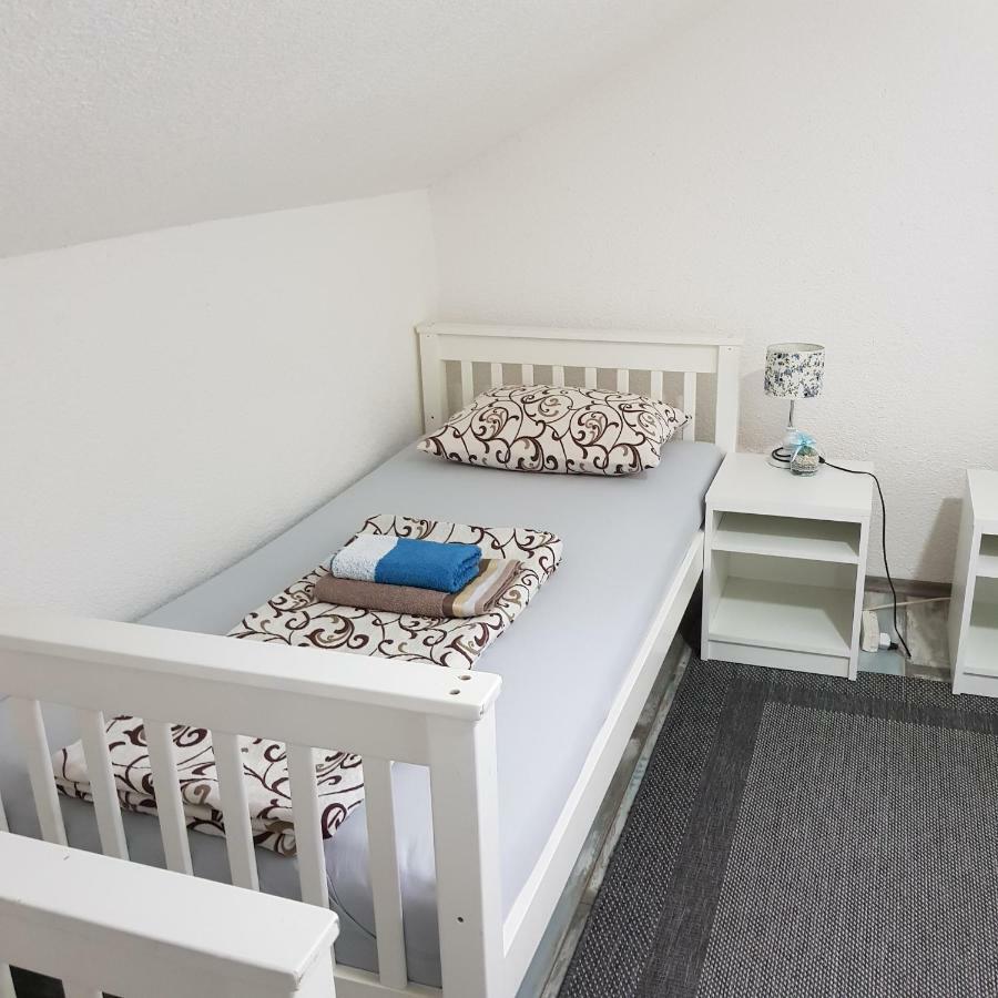 Prenociste-Sobe-Rooms-Aman Bihać Exteriér fotografie