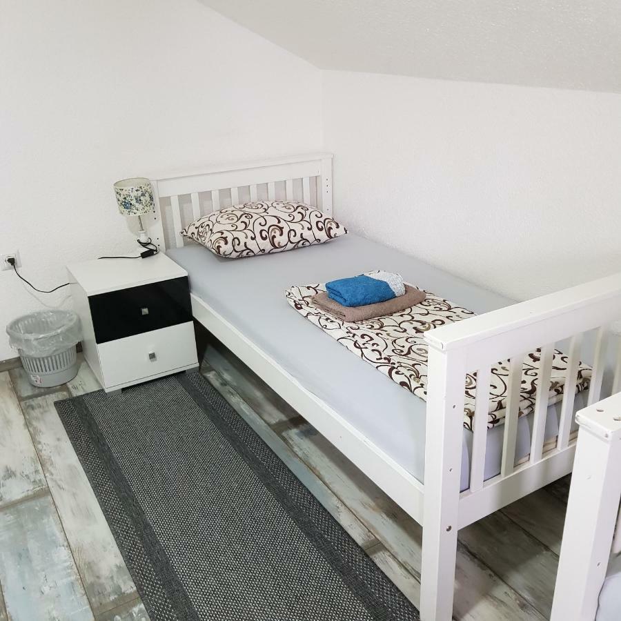 Prenociste-Sobe-Rooms-Aman Bihać Exteriér fotografie