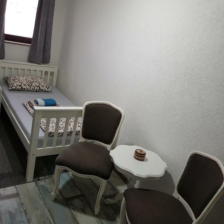 Prenociste-Sobe-Rooms-Aman Bihać Exteriér fotografie