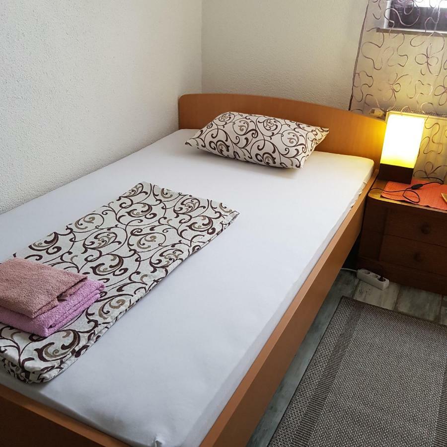 Prenociste-Sobe-Rooms-Aman Bihać Exteriér fotografie